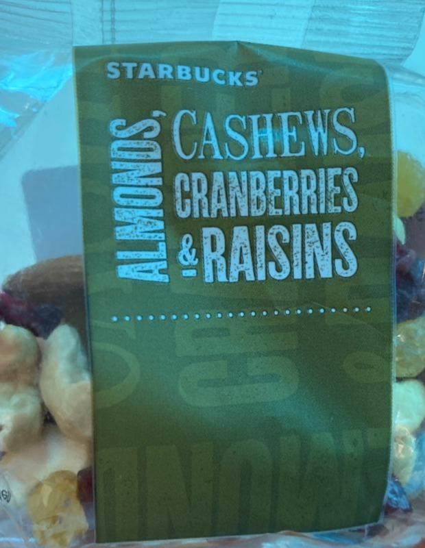 Fotografie - Almonds, cashews, cranberries & raisins Starbucks
