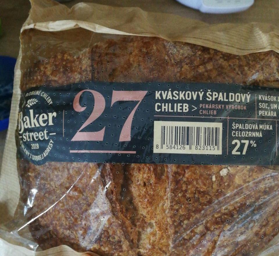 Fotografie - Chlieb kváskový špaldový Baker Street