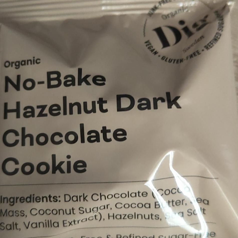 Fotografie - Organic No-Bake Hazelnut Dark Chocolate Cookie Dig
