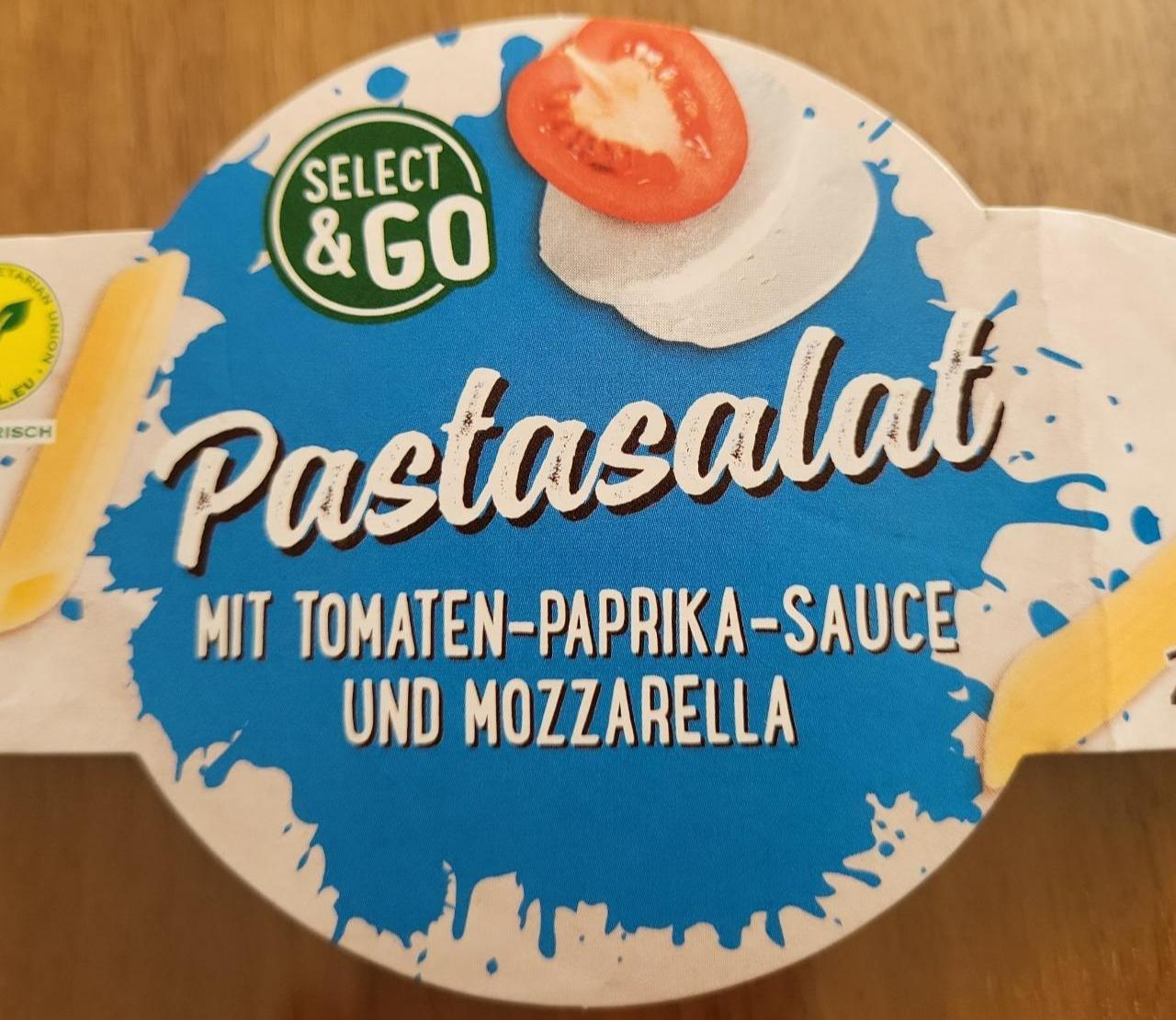 Fotografie - Pastasalat mit Tomaten-Paprika-Sauce und Mozzarella Select&Go