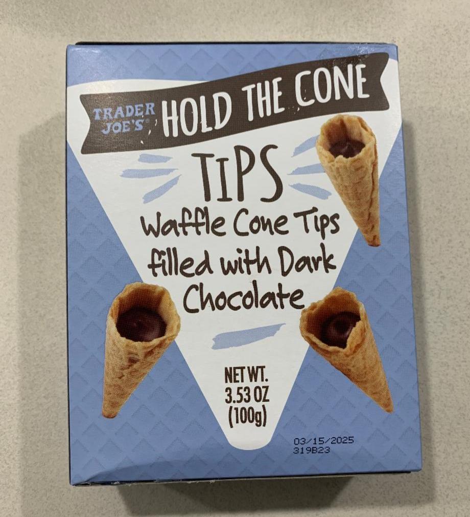 Fotografie - Waffle Cone Tips filled with Dark Chocolate Trader Joe's