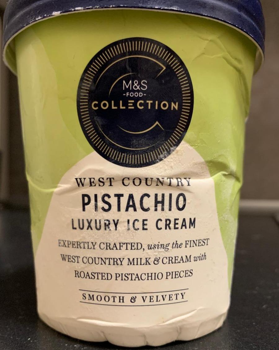 Fotografie - West Country Pistachio Luxury Ice Cream M&S Food