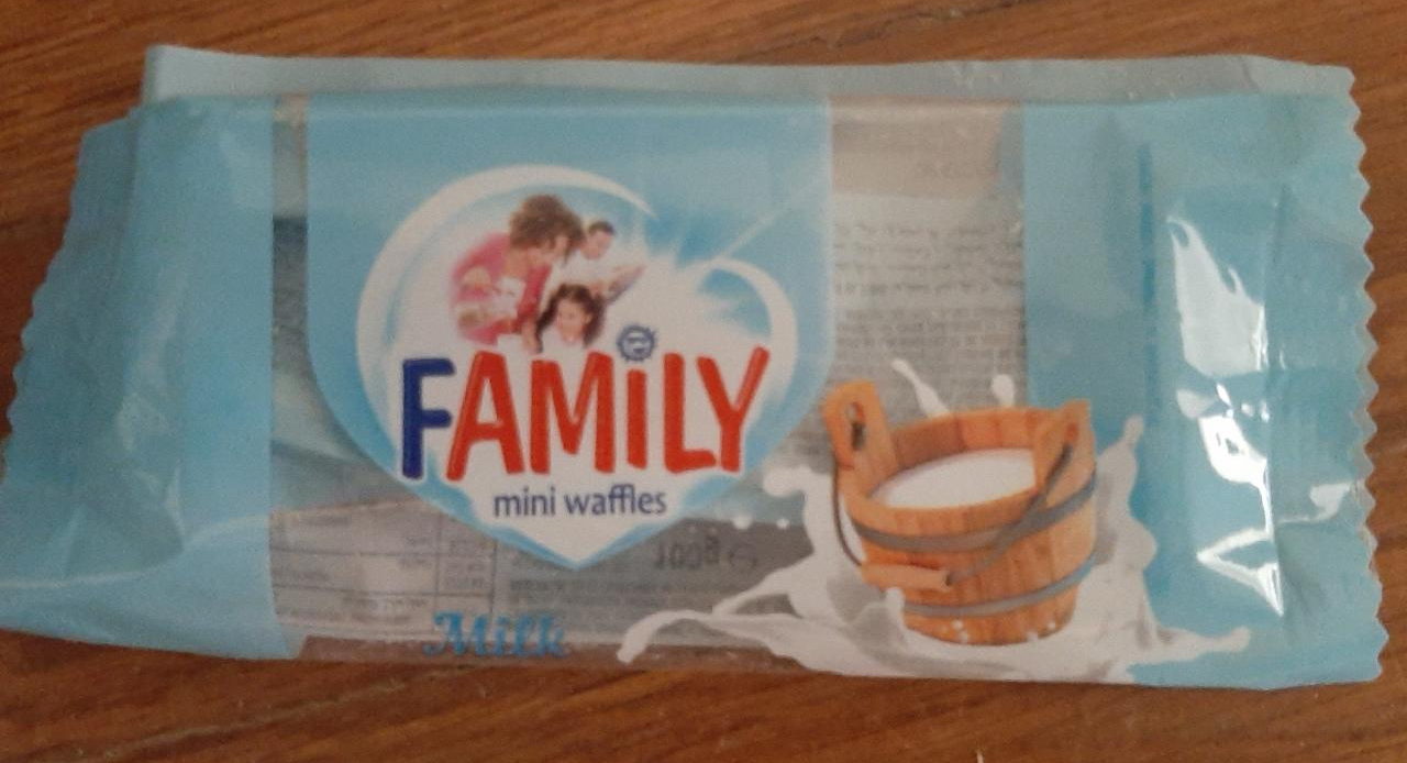 Fotografie - Family Mini Waffles s mléčnou náplní - Karmela