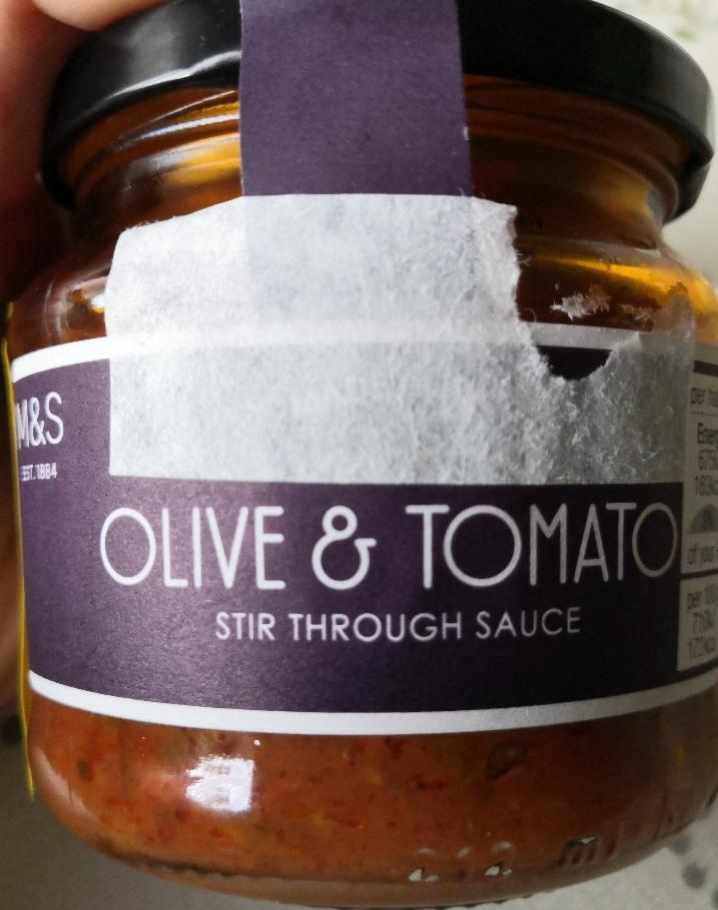 Fotografie - Olive and Tomato Stir Through Sauce Marks & Spencer