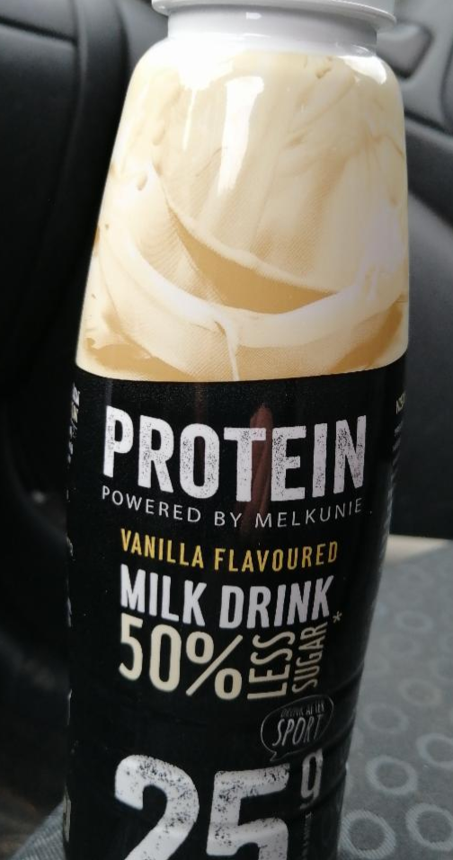 Fotografie - Protein Vanilla Flavoured Milk Drink vanilla 50% less sugar