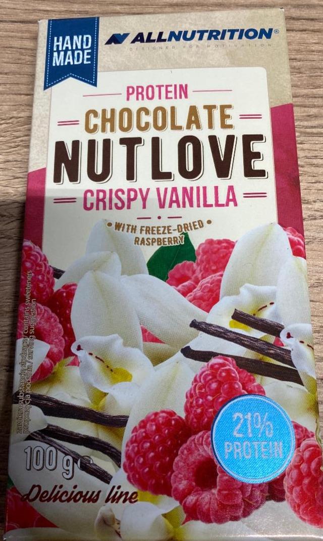 Fotografie - Protein Chocolate Nutlove Crispy Vanilla with freeze dried raspberry AllNutrition