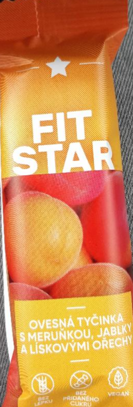 Fotografie - Ovesná tyčinka s meruňkou, jablky a lískovými ořechy Fit Star