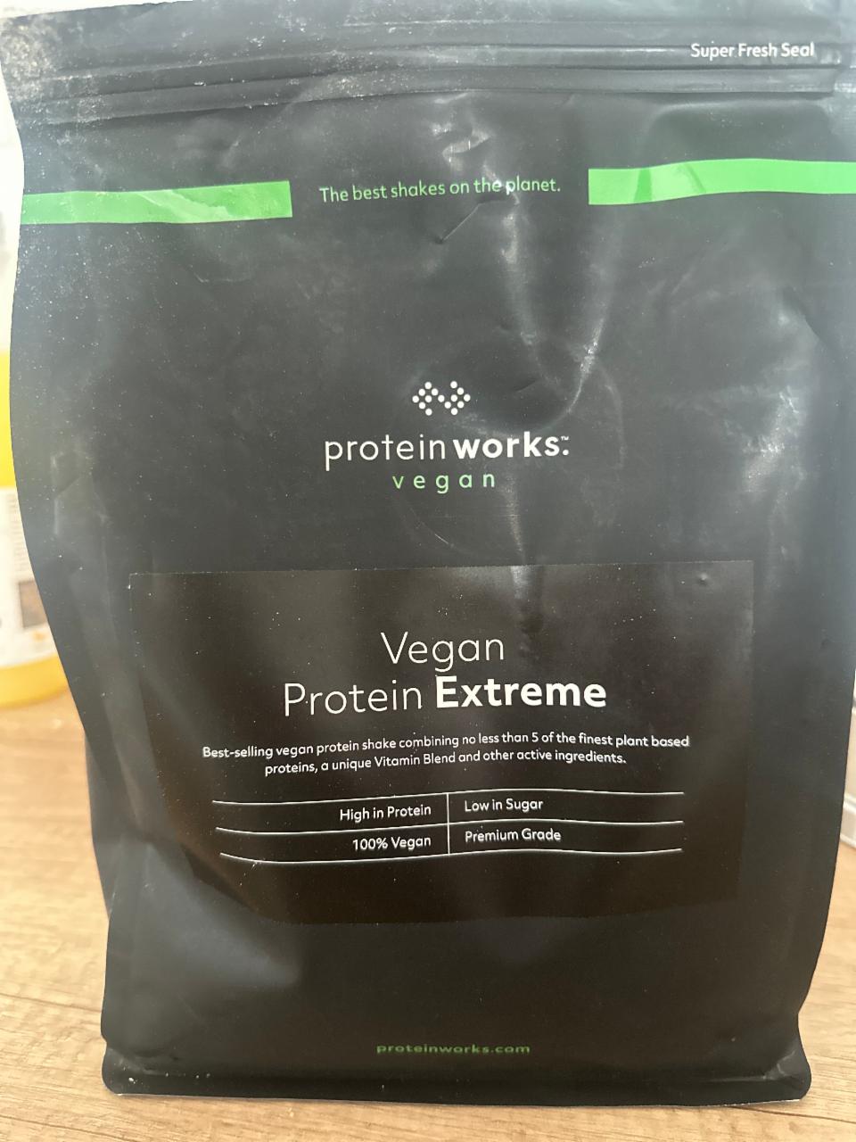 Fotografie - Vegan Protein Extreme Slaný karamel The Protein Works