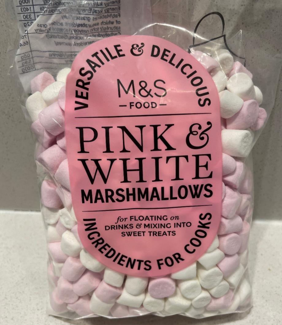 Fotografie - Pink and white marshmallows Marks&Spencer
