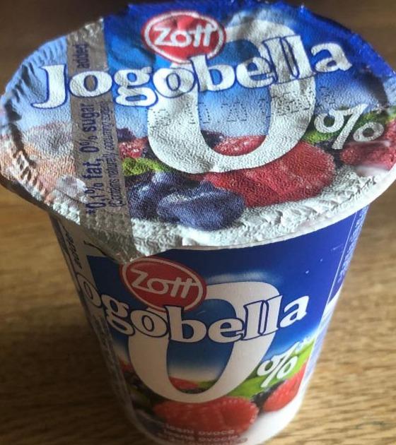 Fotografie - jogurt nízkotučný lesní ovoce Jogobella Zott 0%