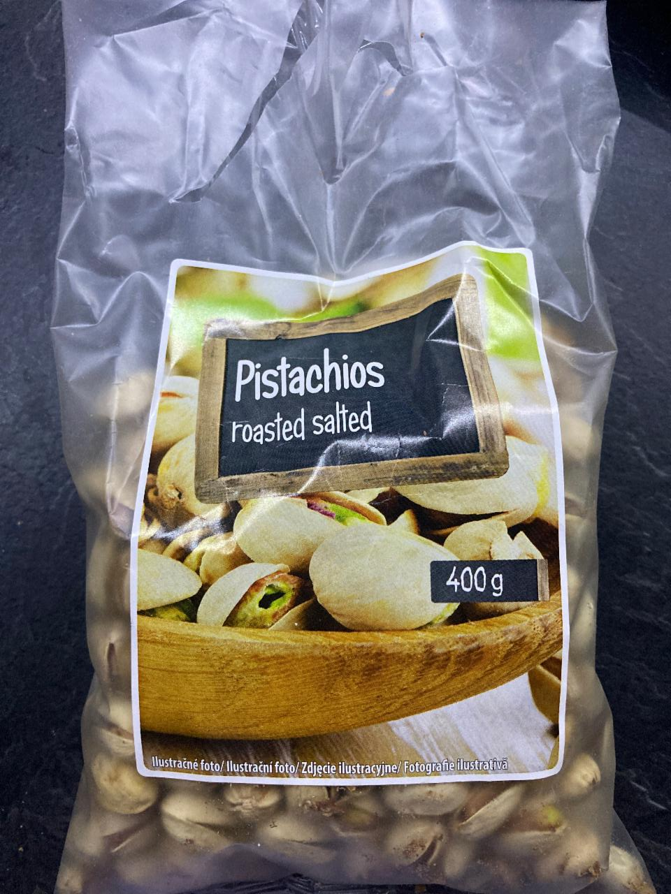 Fotografie - Pistachios roasted salted