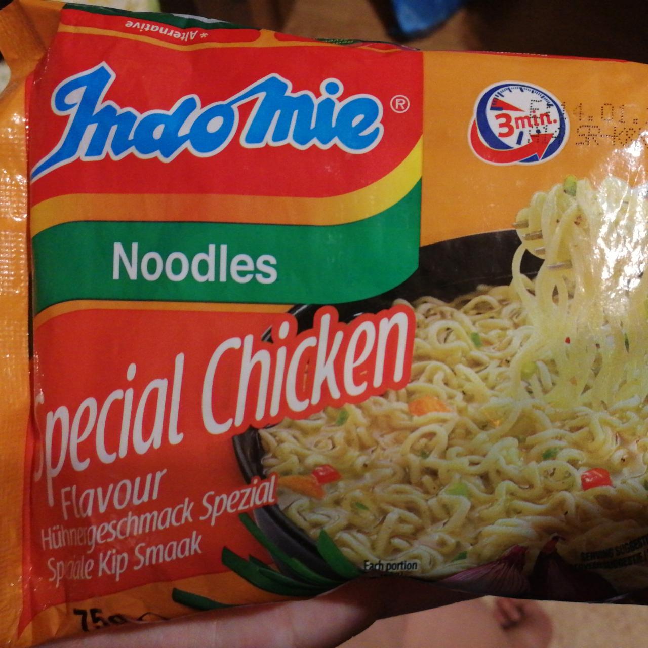Fotografie - Instant Noodle Soup Special Chicken flavour IndoMie