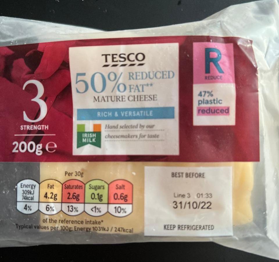 Fotografie - 50% Reduced Fat Mature Cheese Tesco