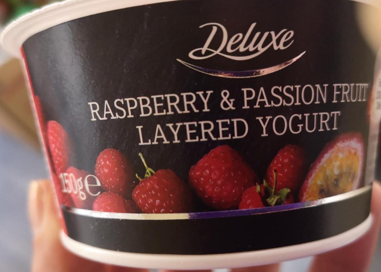 Fotografie - Raspberry & Passion fruit Layered Yogurt Deluxe