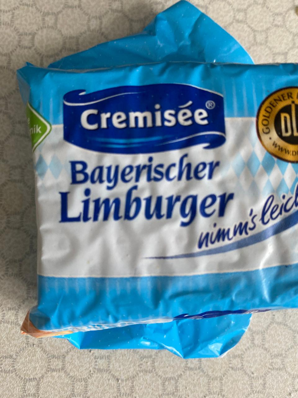 Fotografie - Chemické Bayerischer Limburger leicht 9% tuku Norma