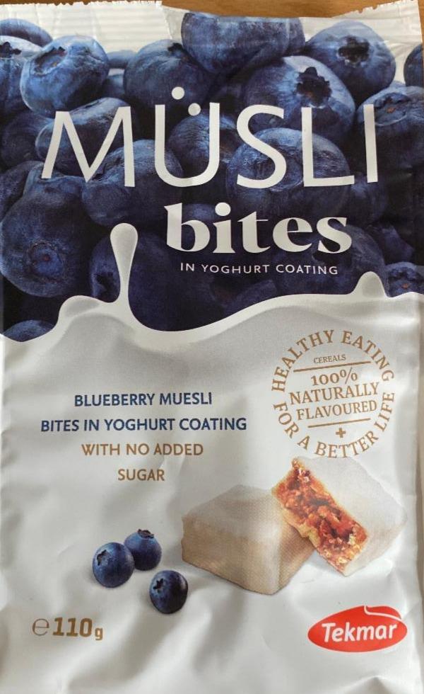 Fotografie - Müsli bites Blueberry muesli bites in yoghurt coating Tekmar