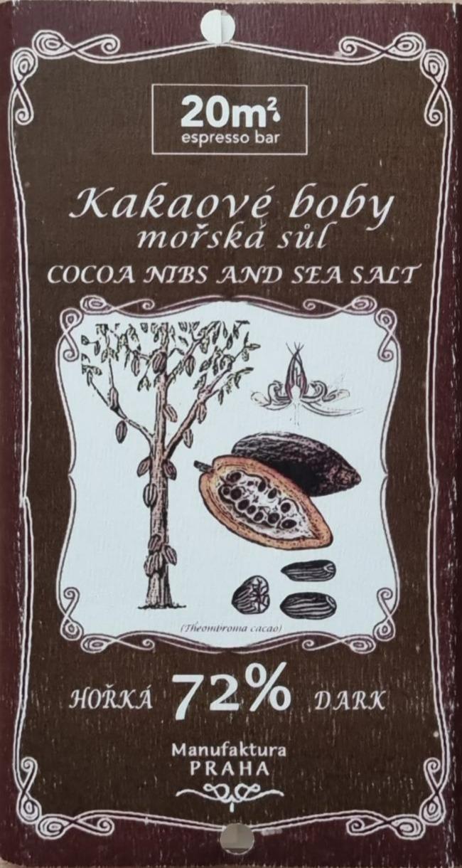 Fotografie - Kakaové boby mořská sůl hořká čokoláda 72% Manufaktura Praha