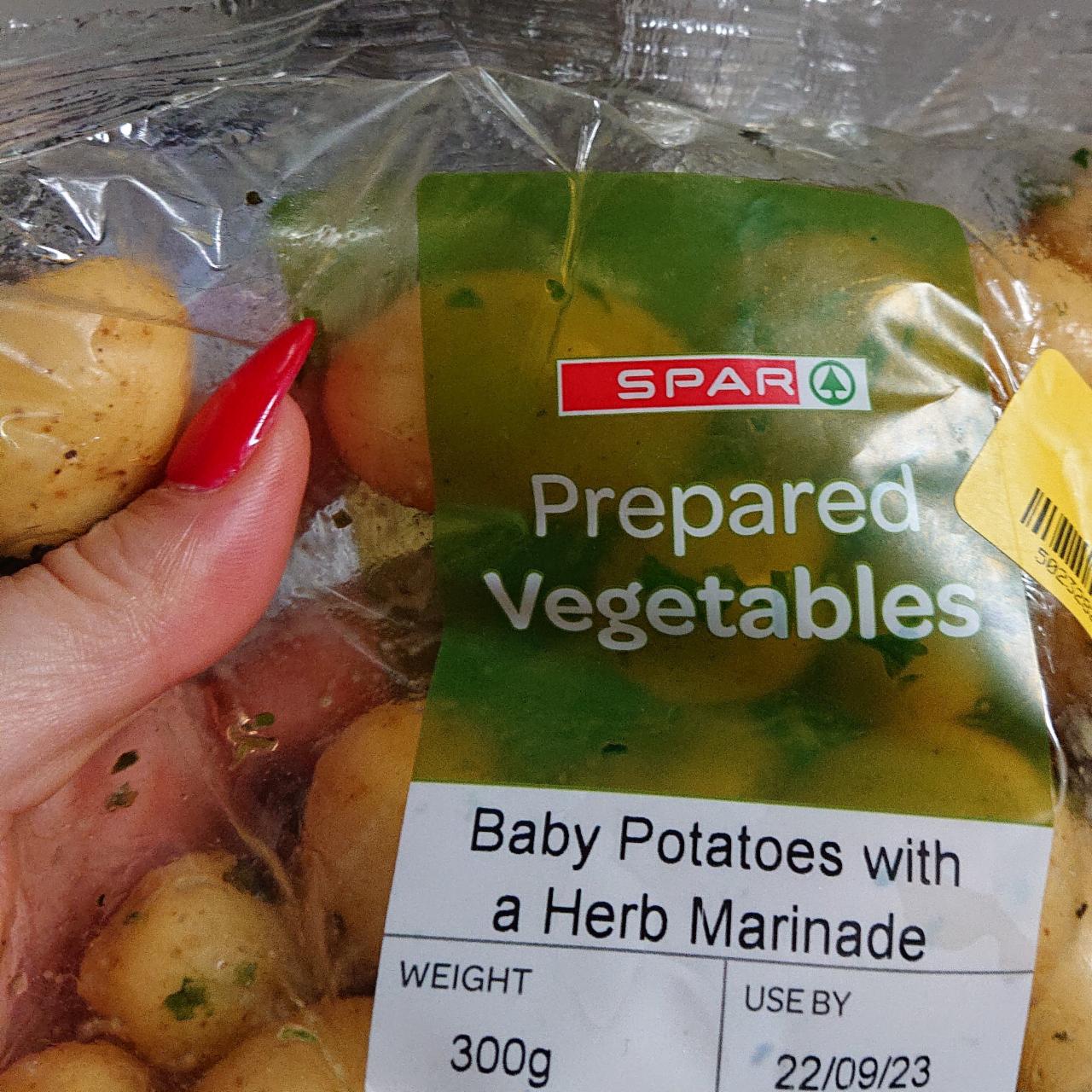 Fotografie - Baby potateos with a herb marinade Spar