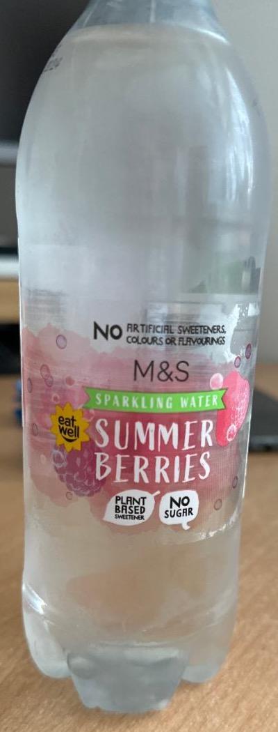 Fotografie - Sparkling water Summer Berries M&S