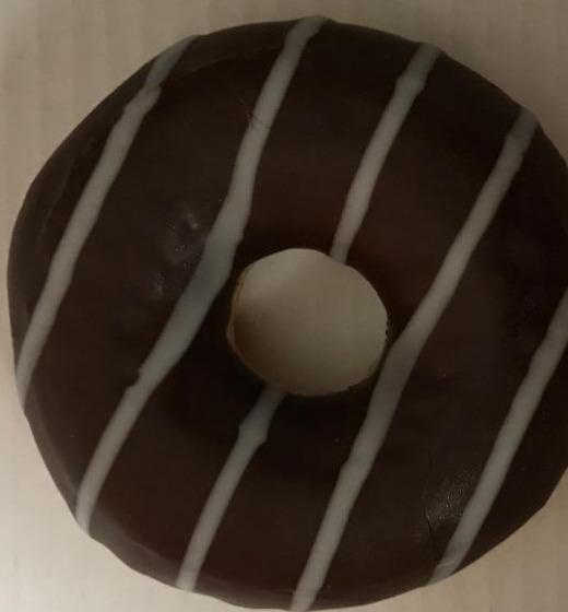 Fotografie - Donut z polewą kakaową