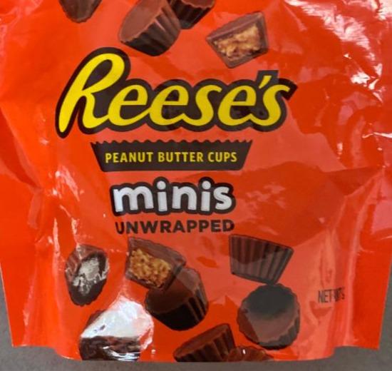 Fotografie - Peanut butter cups minis unwrapped Reese's