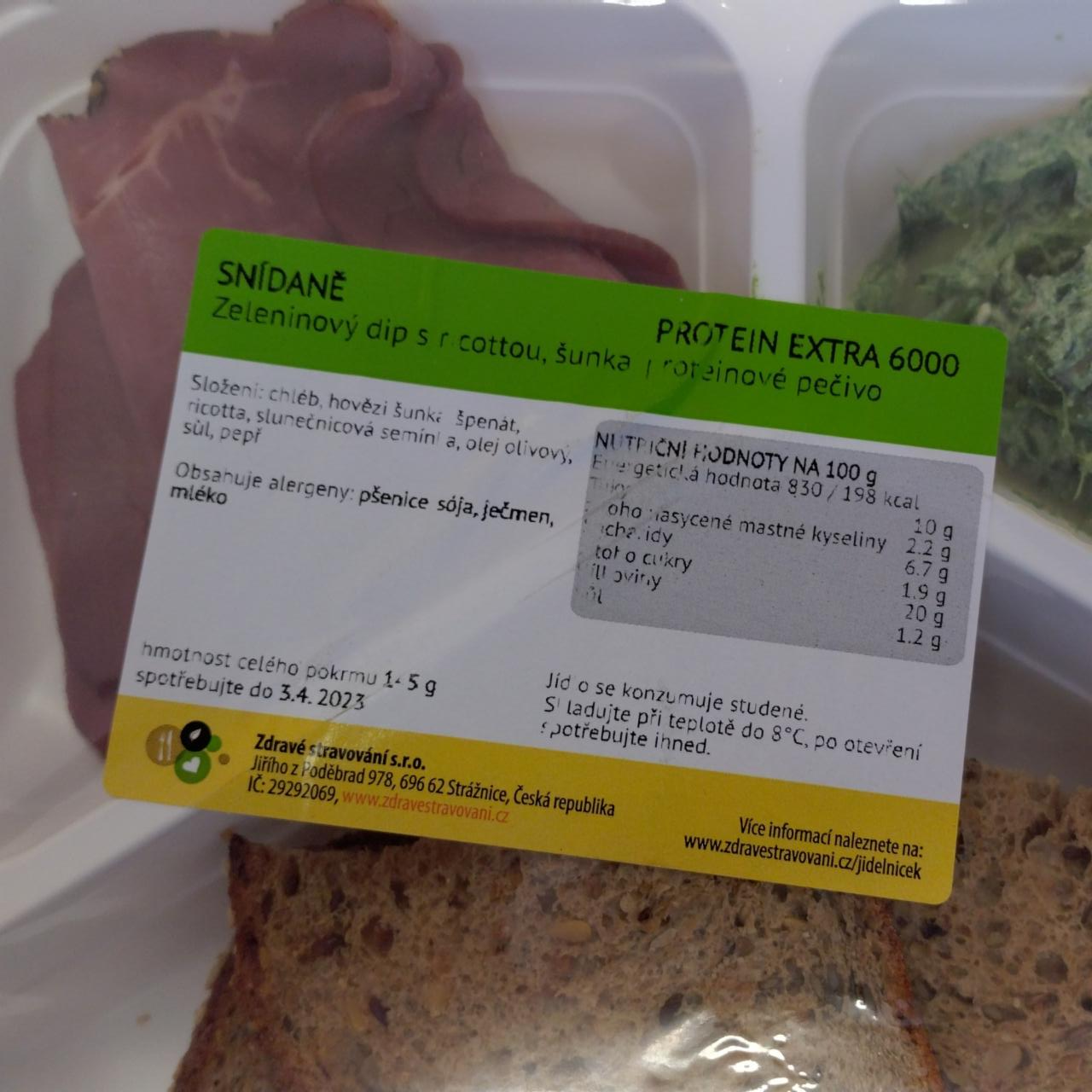 Fotografie - Zeleninový dip s ricottou, šunka, proteinové pečivo Zdravé stravování