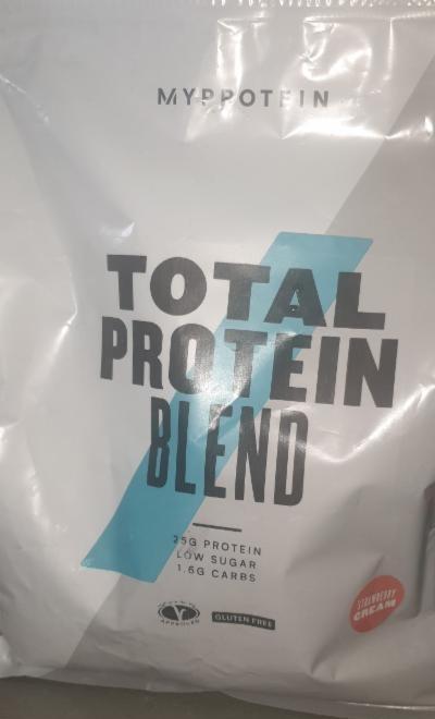Fotografie - Total Protein Blend Strawberry Cream Myprotein