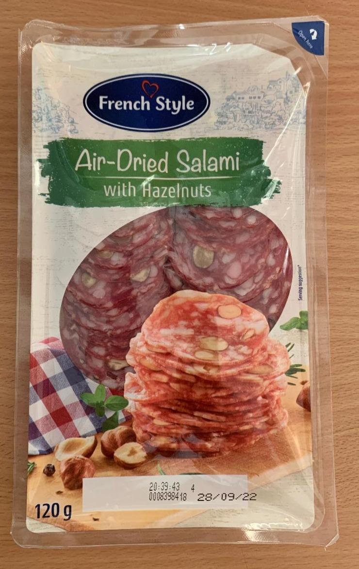 Fotografie - Air-Dried Salami with Hazelnuts French style