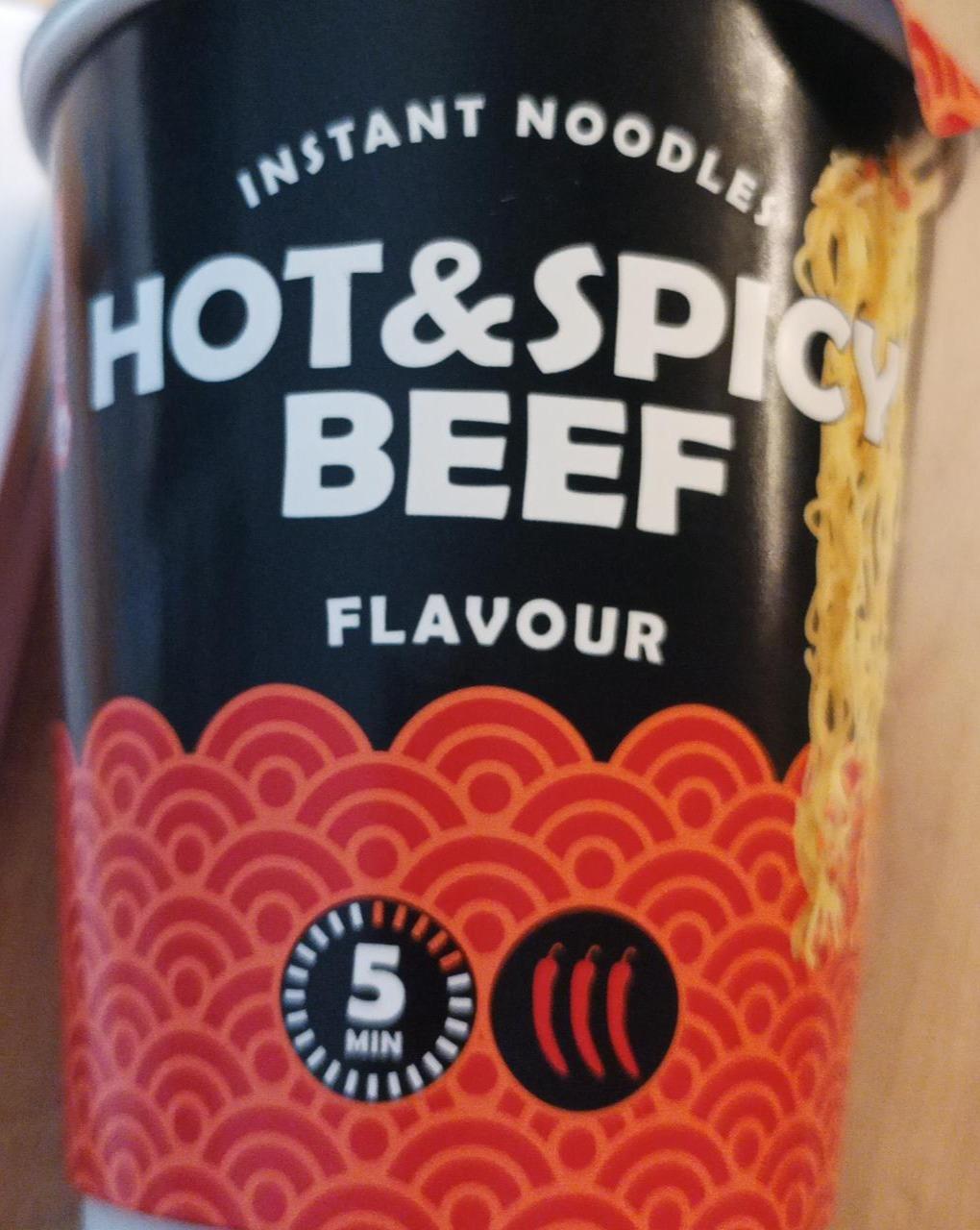 Fotografie - Instant Noodles Hot&Spicy Beef Flavour