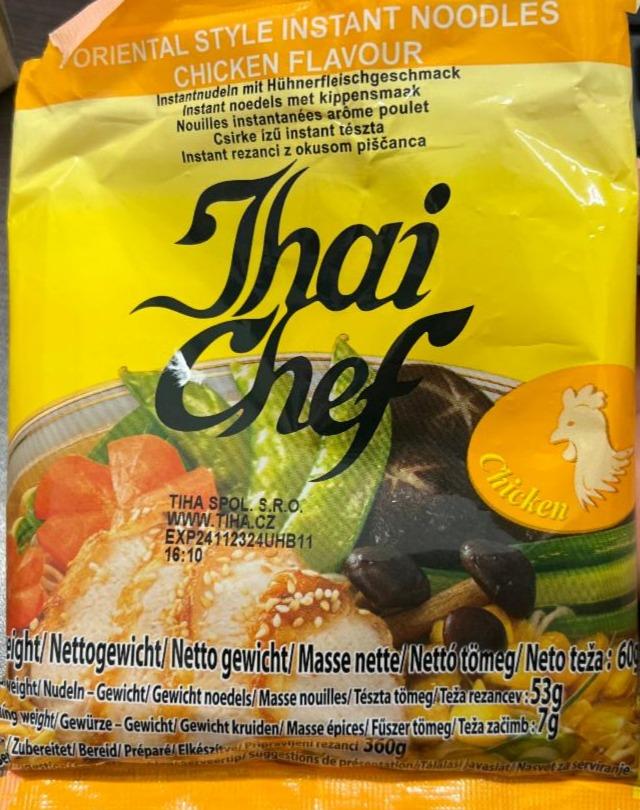 Fotografie - Oriental instant noodles chicken flavour Thai Chef