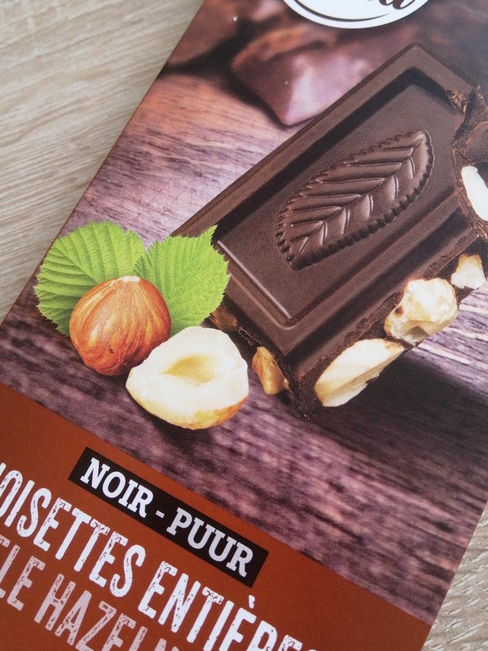 Fotografie - Chocolat Noir noisettes entières Carrefour