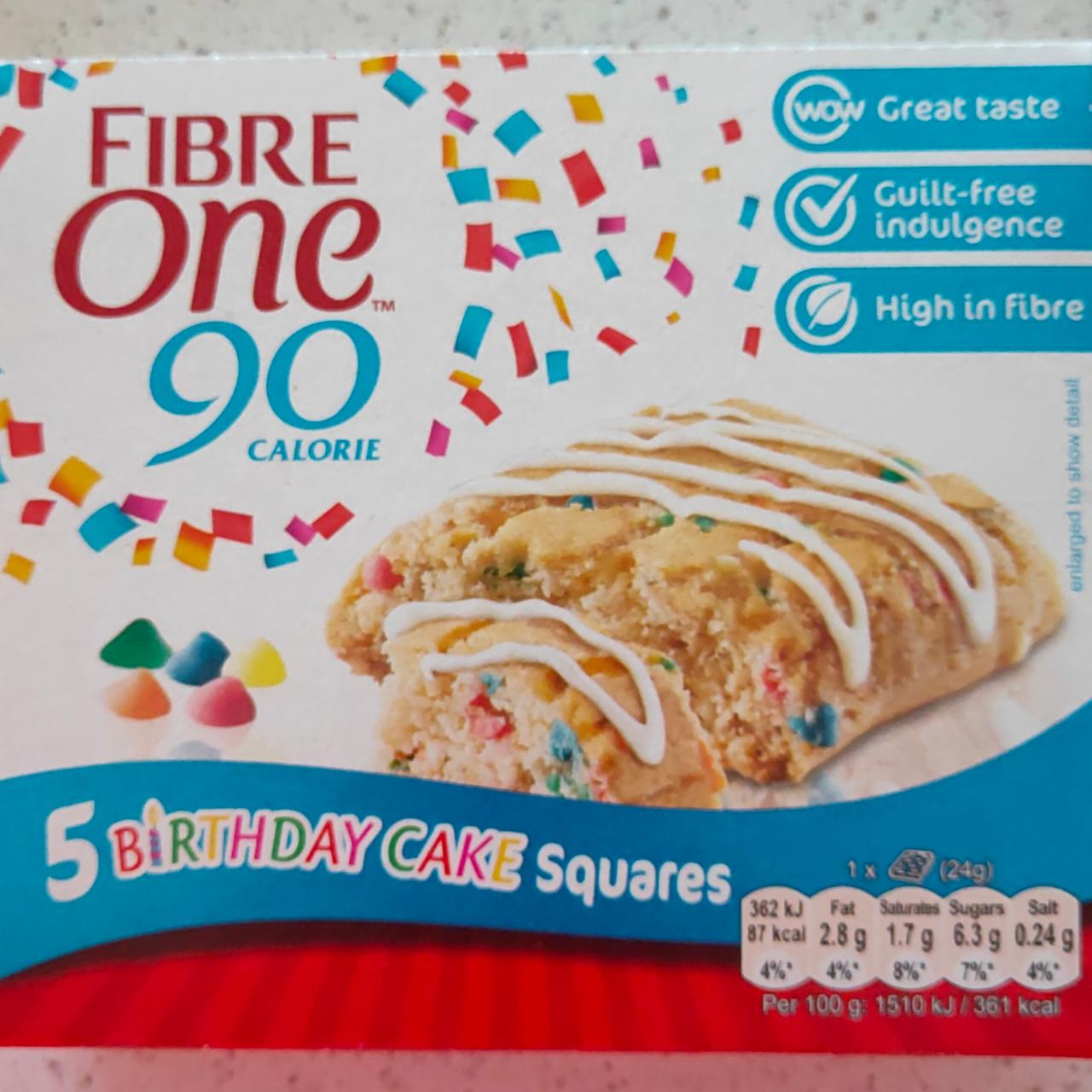 Fotografie - Birthday Cake Squares Fibre One