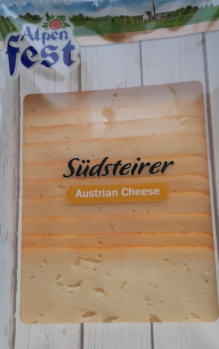 Fotografie - Südsteirer 45% Austrian cheese Alpen Fest