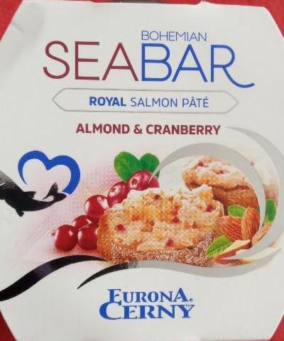 Fotografie - Bohemian SeaBar Royal Salomon pâté Almond & Cranberry