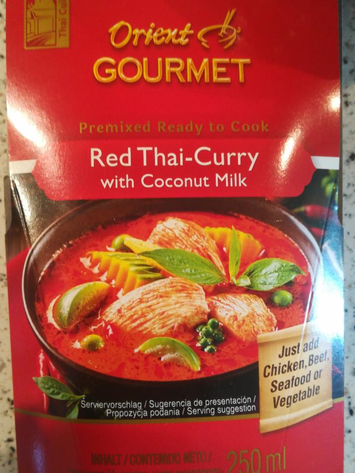 Fotografie - Red Thai-Curry with Coconut Milk