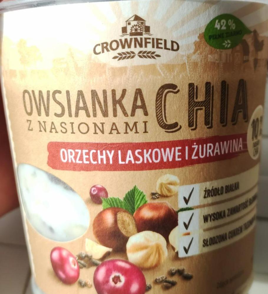 Fotografie - Owsianka z nasionami Chia orzechy laskowe i zurawina Crownfield