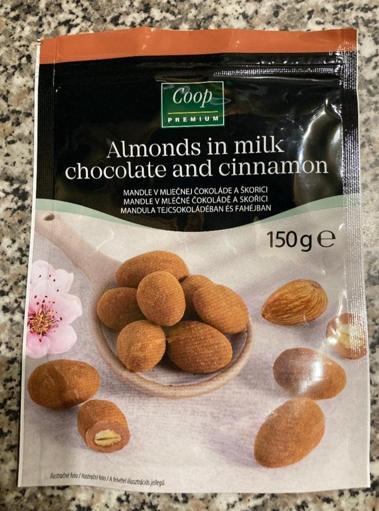 Fotografie - Almonds in milk chocolate and cinnamon Coop Premium