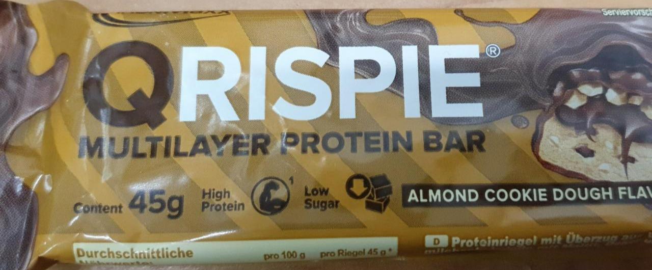 Fotografie - Qrispie multilayer protein bar almond cookie dough fl.