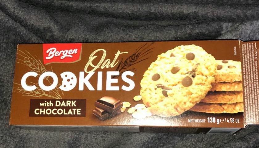 Fotografie - Oat cookies with dark chocolate Bergen