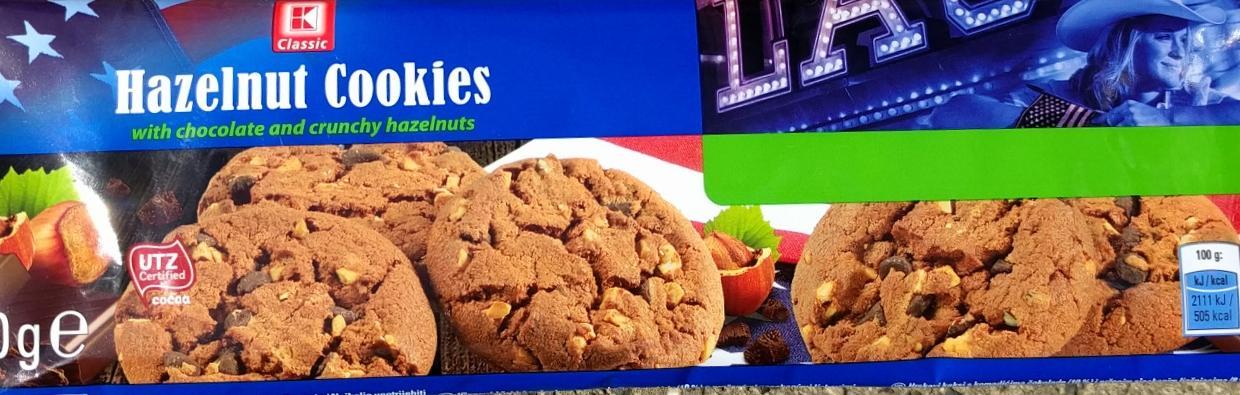 Fotografie - Hazelnut cookies with chocolate and crunchy hazelnuts K-Classic