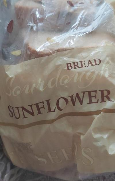Fotografie - Bread Sourdough with sunflower seeds