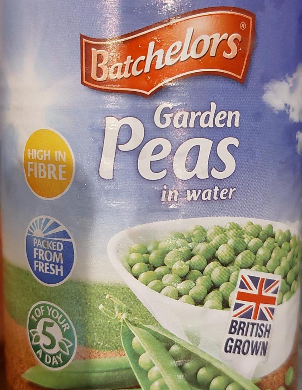 Fotografie - Garden peas in water Batcherlors