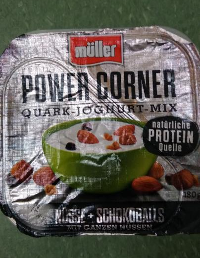 Fotografie - Power Corner Quark - Joghurt Mix Nüsse + Schokoballs Müller