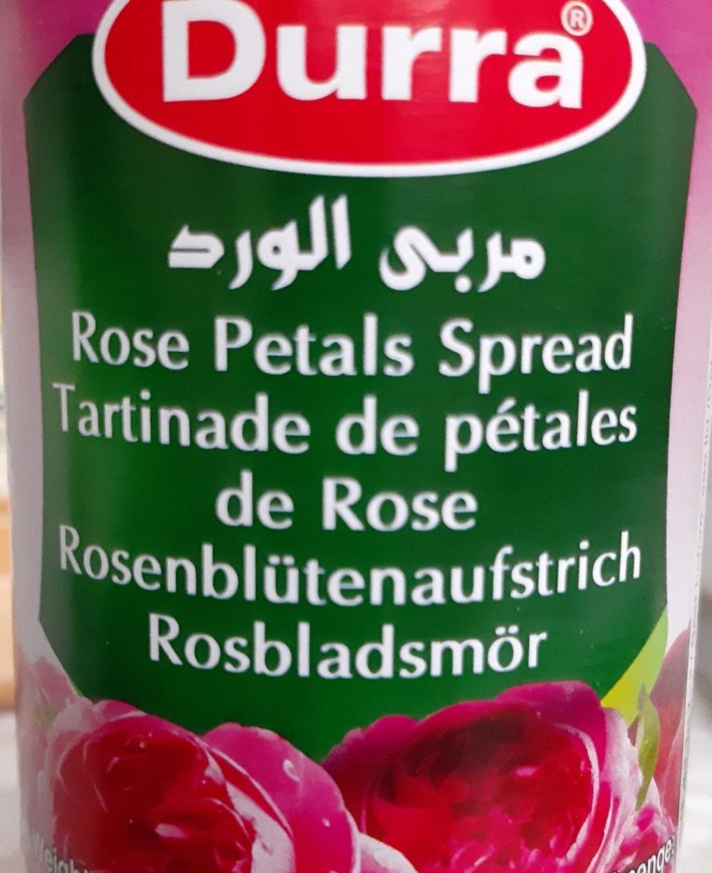 Fotografie - Rose petals spread Durra