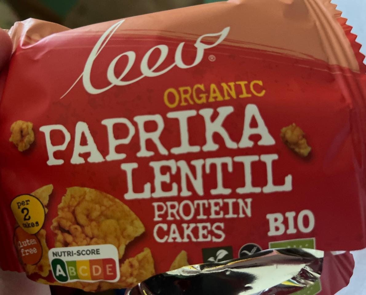 Fotografie - Organic Paprika Lentil Protein Cakes Leev