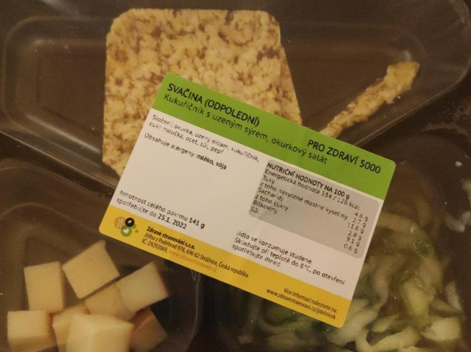 Fotografie - kukuřičník s uzeným sýrem, okurkový salát Zdravé stravování