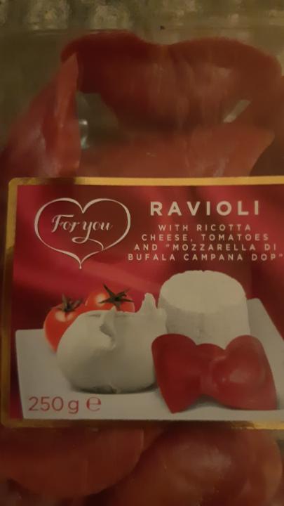 Fotografie - Ravioli with ricotta, tomatoes and mozzarella for you