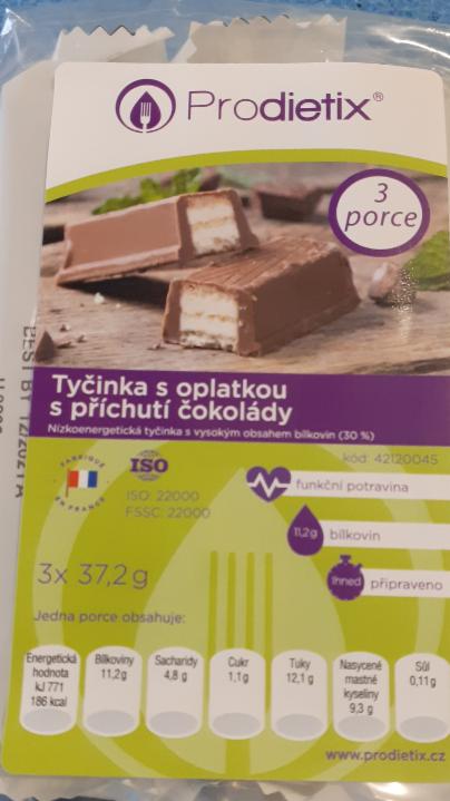 Fotografie - Prodietix Tyčinka s oplatkou s příchutí čokolády 
