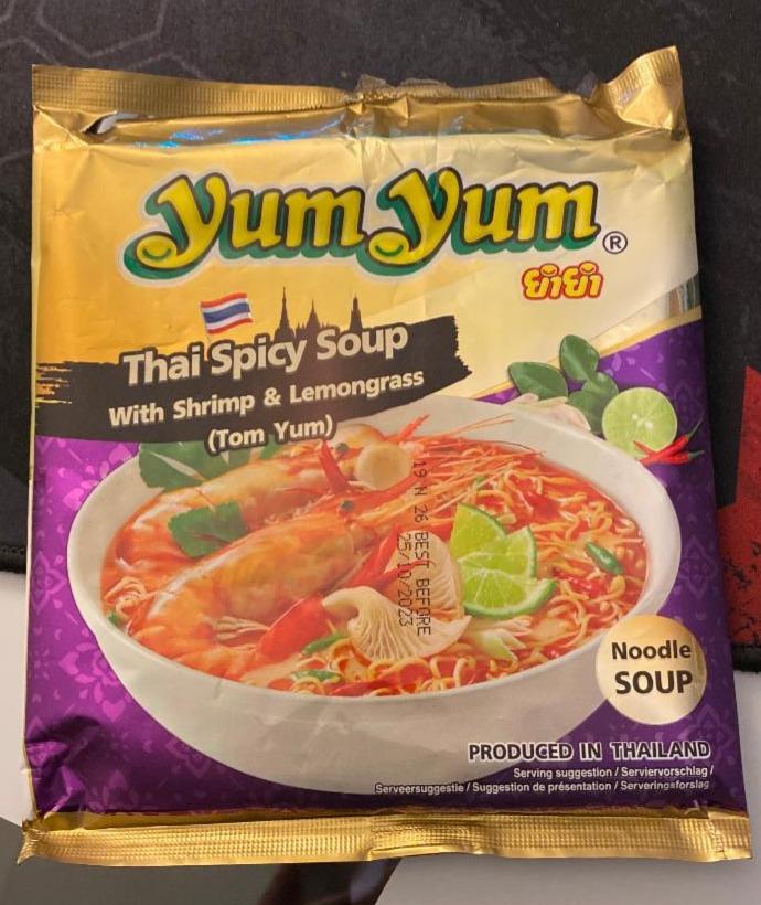 Fotografie - Thai Spicy Soup with shrimp & lemongrass Yum Yum