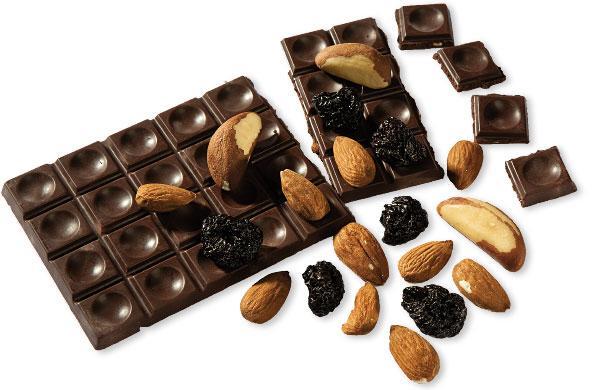 Fotografie - raw čokoláda s ořechy a třešněmi BIO Lifefood